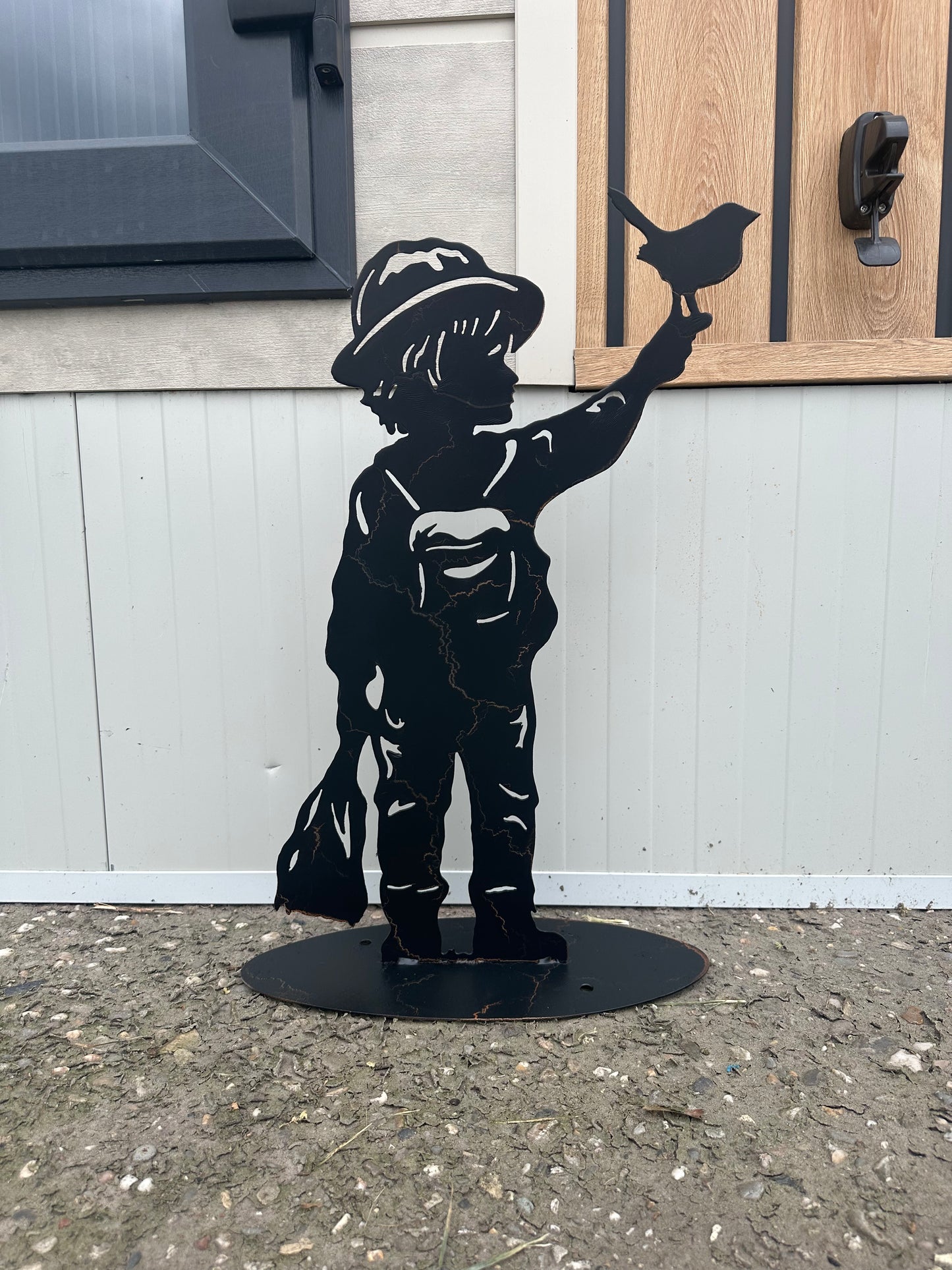 Jongen met vogeltje